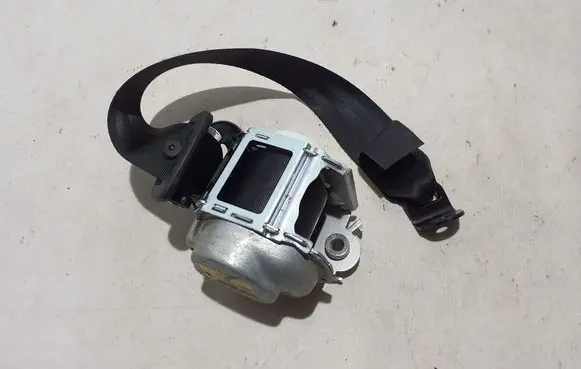 Nissan Qashqai J12 Rear seatbelt 888846UA0A