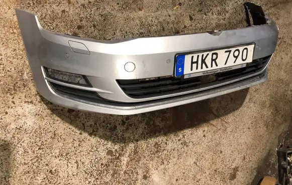 Volkswagen Golf VII Front bumper 5G0807221