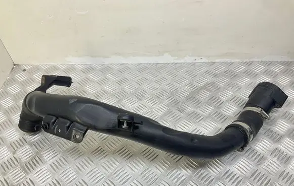Skoda Yeti (5L) Intercooler hose/pipe 5N0145840G