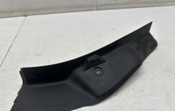Mercedes-Benz E W213 Rear light trim A2136900802