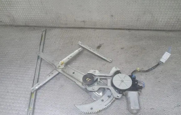Honda HR-V Front door window regulator with motor 