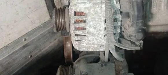 Mazda 2 Generator/alternator 8V2110300AB