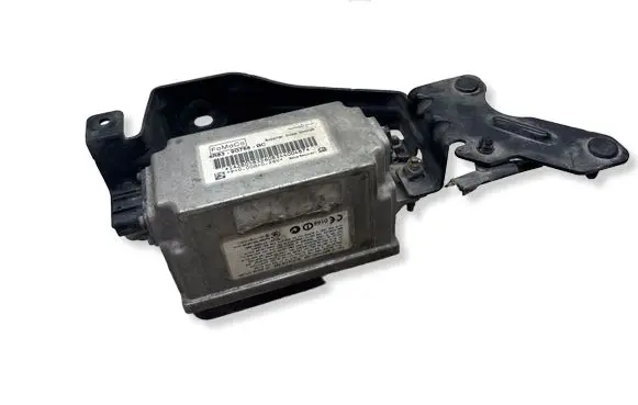 Volvo V70 Distronic sensor radar 4R839G768BC