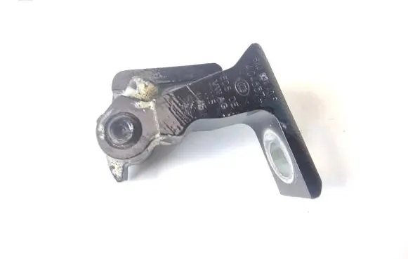 Volkswagen Golf VII Front door upper hinge 8K0831401P