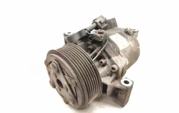 Nissan Juke I F15 Air conditioning (A/C) compressor (pump) 926001KA1B