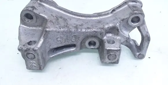 Peugeot Partner Engine mounting bracket 9688615780