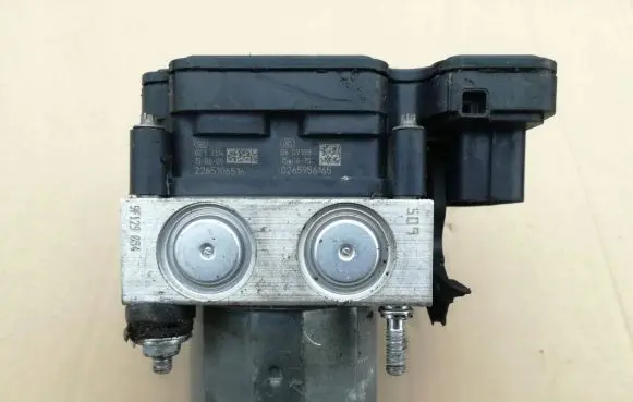 Nissan Pulsar ABS Pump 0265244155