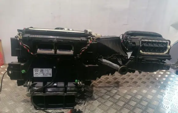Audi Q5 SQ5 Interior heater climate box assembly 8K1820005AT