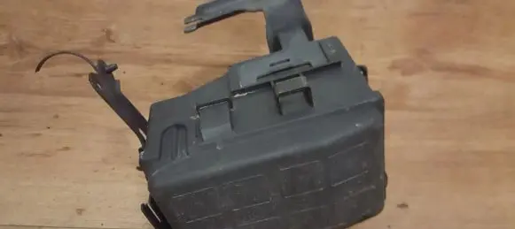 Opel Zafira A Fuse box set 90560119