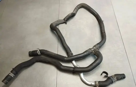 Land Rover Range Rover Sport L320 Engine coolant pipe/hose AH228K534AC