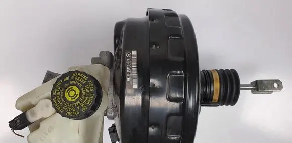 Mercedes-Benz CLS C218 AMG Brake booster A2124301130