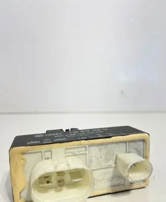 Coolant fan relay