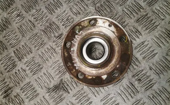 Volkswagen Touran II Rear wheel ball bearing 