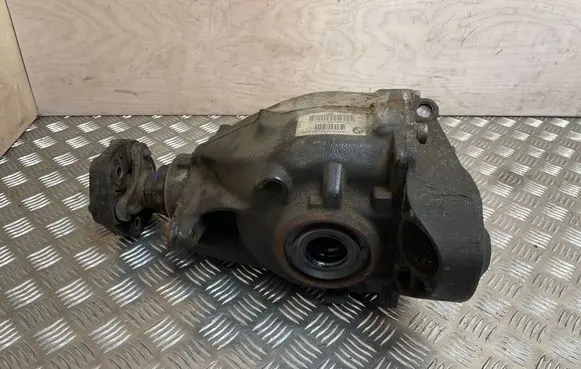 BMW 1 F20 F21 Rear differential 7599472