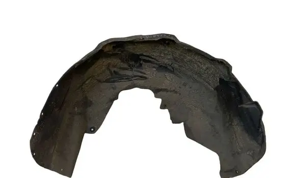 Rear arch fender liner splash guards