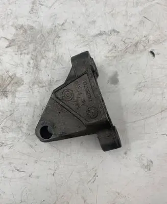 BMW 2 F46 Fuel pump bracket 8511628