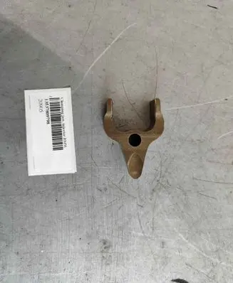 BMW 3 GT F34 Fuel Injector clamp holder 13537809798 13534726100 7809798
