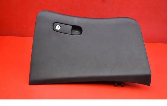 KIA Magentis Glove box