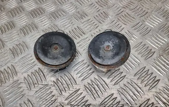 Toyota Avensis T250 Horn signal 