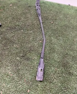 Audi A4 S4 B8 8K Front wiper blade arm 8K1955407