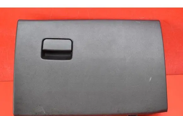 Mitsubishi ASX Glove box