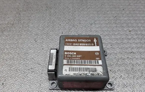 Audi A4 S4 B5 8D Airbag control unit/module 8A0959655B 0285001037