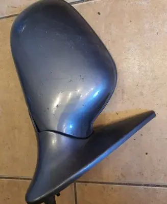 Mazda 626 Front door electric wing mirror E13010519
