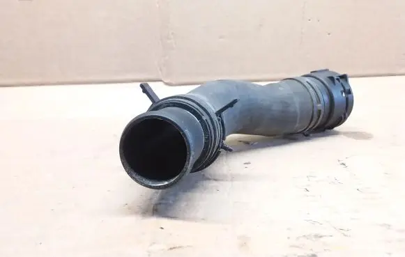 Jaguar XF X250 Engine coolant pipe/hose 9X238D033AB