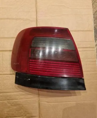 Audi A4 S4 B5 8D Tail light lenses KT9GD0MVG3
