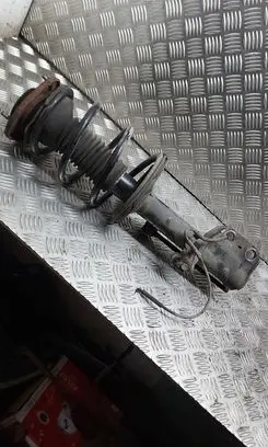 Toyota Avensis T250 Front shock absorber/damper