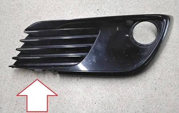 Toyota Auris E180 Front bumper lower grill 8148102580 5203002210 5203002240