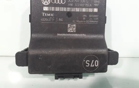 Volkswagen PASSAT B6 Gateway control module 3C0907530C 3C0907951A