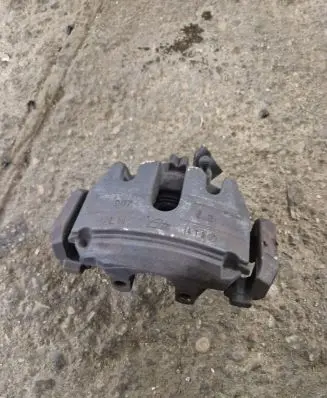 Peugeot 508 Front brake caliper
