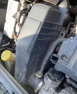Citroen C3 Pluriel Air filter box