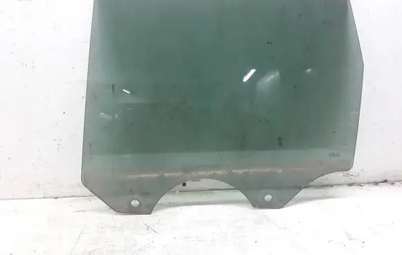 Rear door window glass