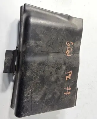 Volkswagen Polo IV 9N3 Battery box tray cover/lid 6Q0915429D