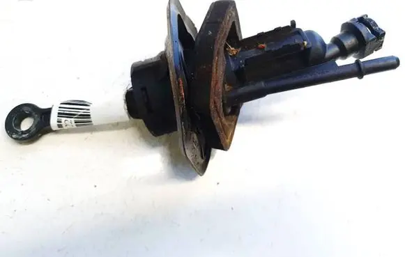 Ford Mondeo MK IV Clutch master cylinder 6g917a543ac 6g91-7a543-ac