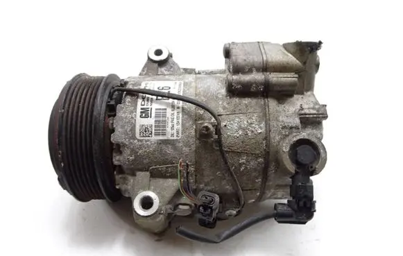Opel Zafira C Air conditioning (A/C) compressor (pump) 01351739 11263205950A 13412249