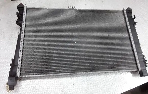 Coolant radiator