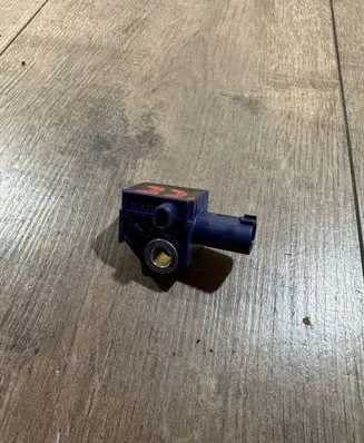 Mercedes-Benz E C207 W207 Airbag deployment crash/impact sensor A2128204926 5WK43872