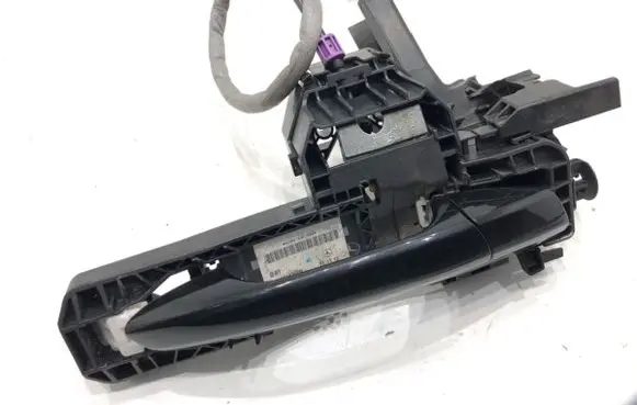 Mercedes-Benz A W176 Front door exterior handle A2047601800