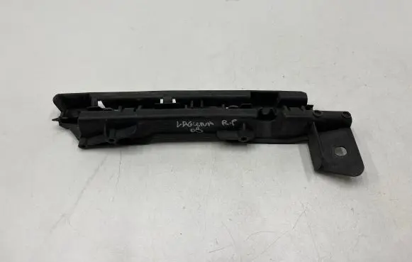 Renault Laguna III Front bumper mounting bracket 622200006R