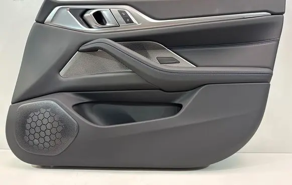 BMW 4 G22 G23 G24 G26 Front door card panel trim