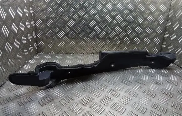 Fender mounting bracket
