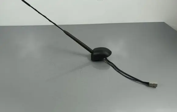 Suzuki SX4 S-Cross Radio antenna 