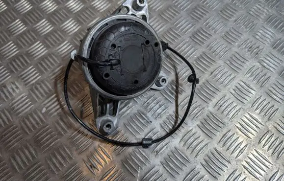Mercedes-Benz GLE W167 Engine mount bracket A1672405800