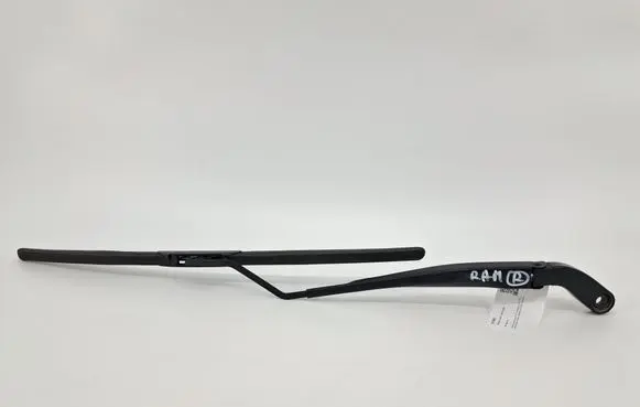 Ram 1500 Windshield/front glass wiper blade P68338924AA