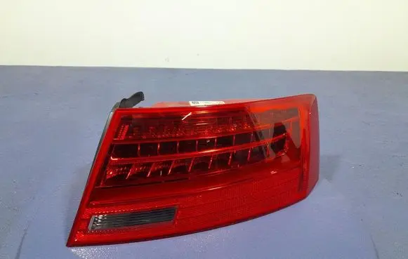 Audi A5 8T 8F Rear/tail lights 8T8945096F