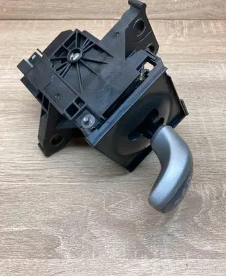 Toyota Prius (XW30) Gear selector 75C582RHD WITHPLUG