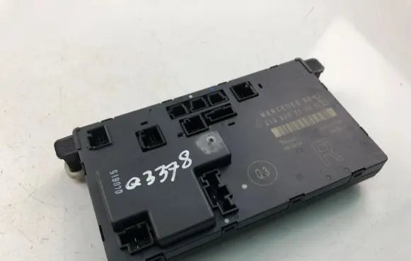 Mercedes-Benz CLS C219 Other control units/modules 2198200126